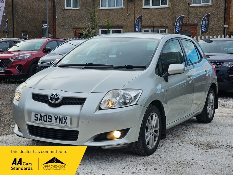 Toyota Auris 1.6 V-matic Tr Silver #3