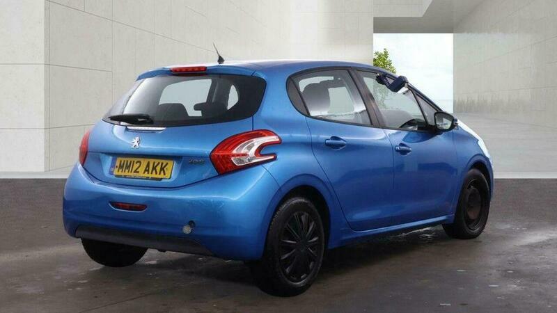 Peugeot 208 1.4 Hdi Access Euro Blue #4