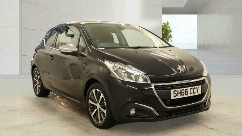 Peugeot 208 1.2 Puretech Allure Euro Black