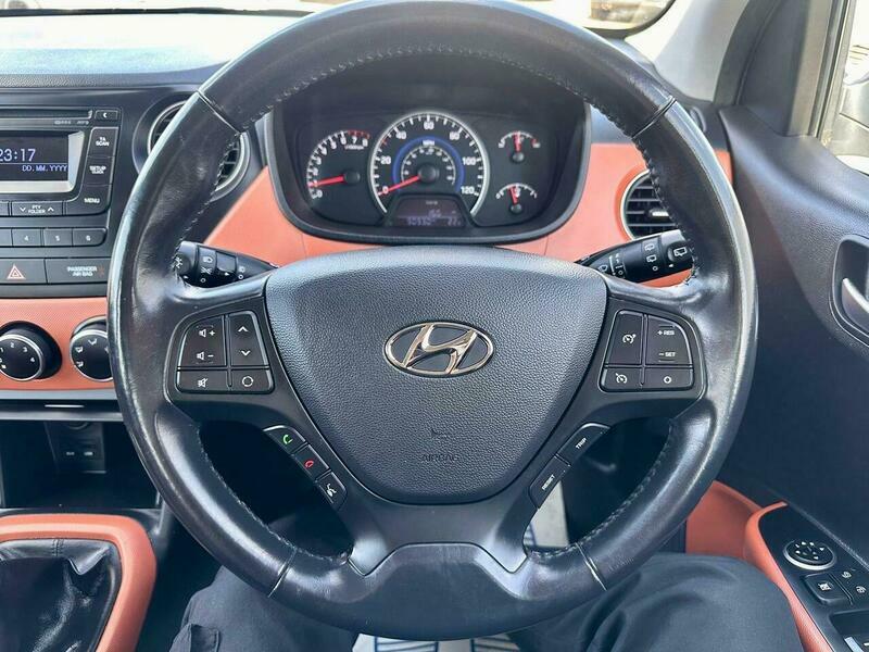 Hyundai I10 Hatchback White #18