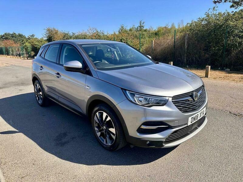 Vauxhall Grandland X 1.2 Turbo Se Grey