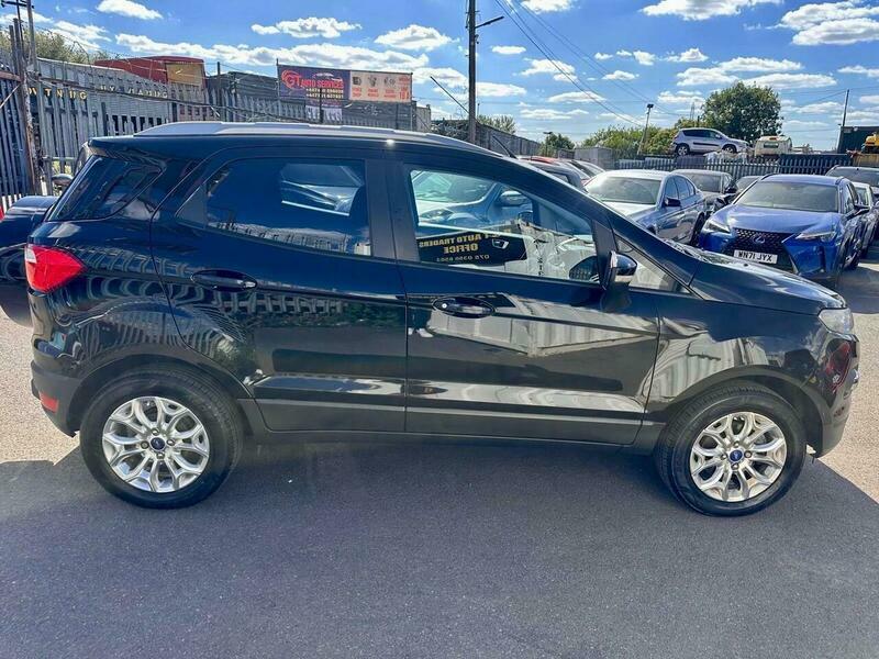 Ford Ecosport Titanium White #15