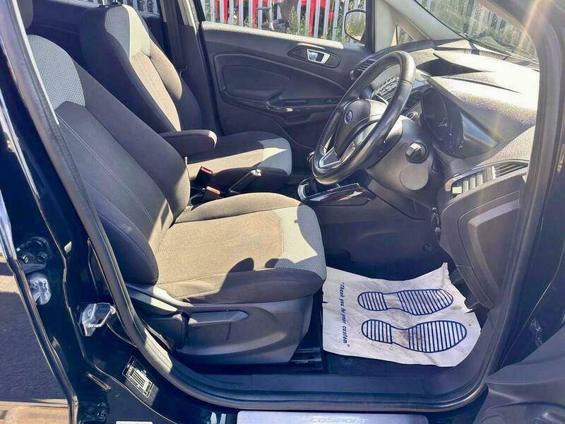 Ford Ecosport Titanium White #23