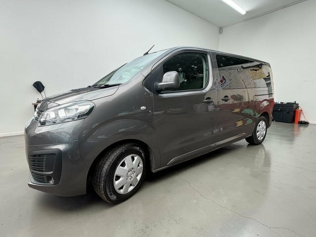 Citroen SpaceTourer 1.5 Bluehdi Business M Grey #3
