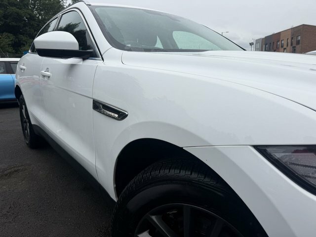 Jaguar F-Pace 2.0 D180 Prestige Suv SJ18WJL White #6