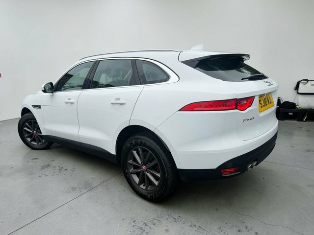 Jaguar F-Pace 2.0 D180 Prestige Suv SJ18WJL White #5