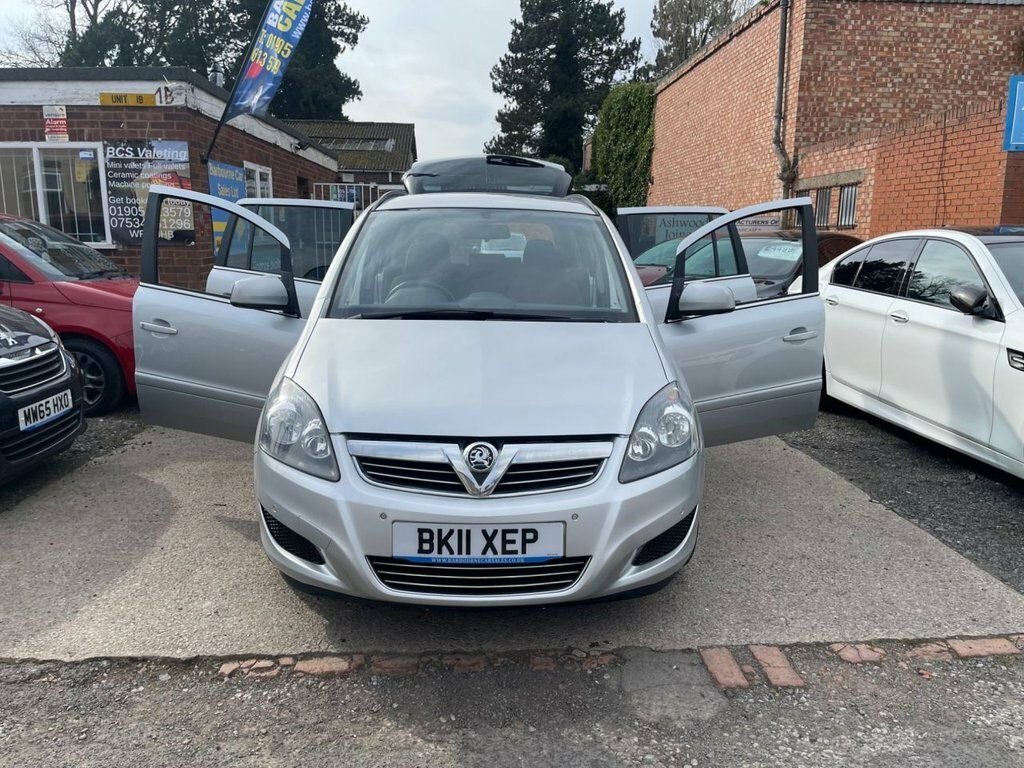 Vauxhall Zafira 1.7L Exclusiv Silver #6