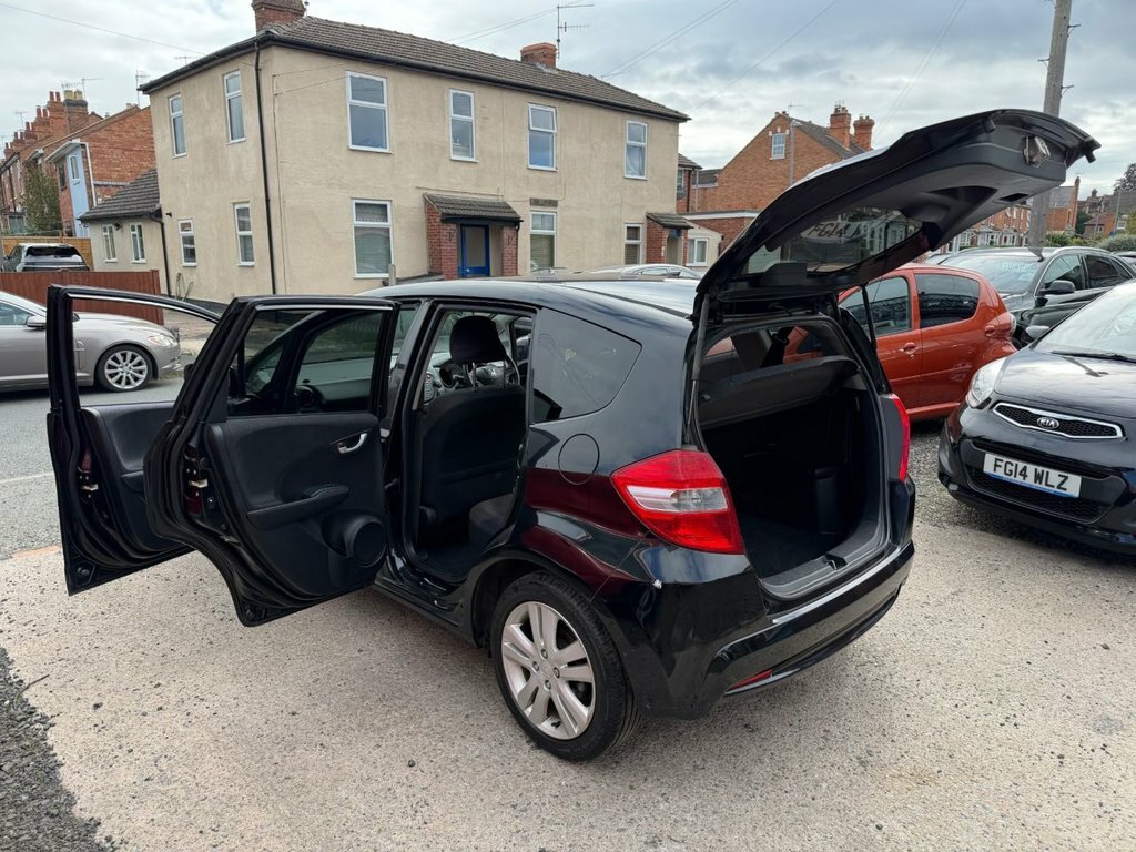 Honda Jazz 1.4L Es Plus Black #2