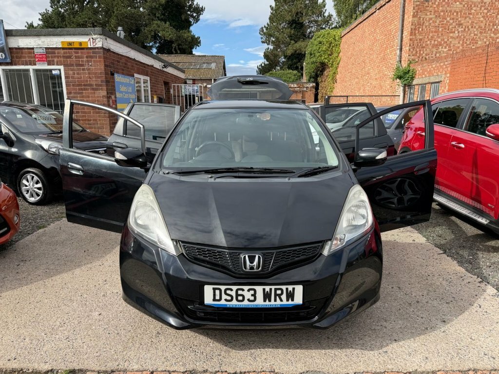 Honda Jazz 1.4L Es Plus Black #6