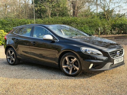 Volvo V40 2016 16 2.0 Black