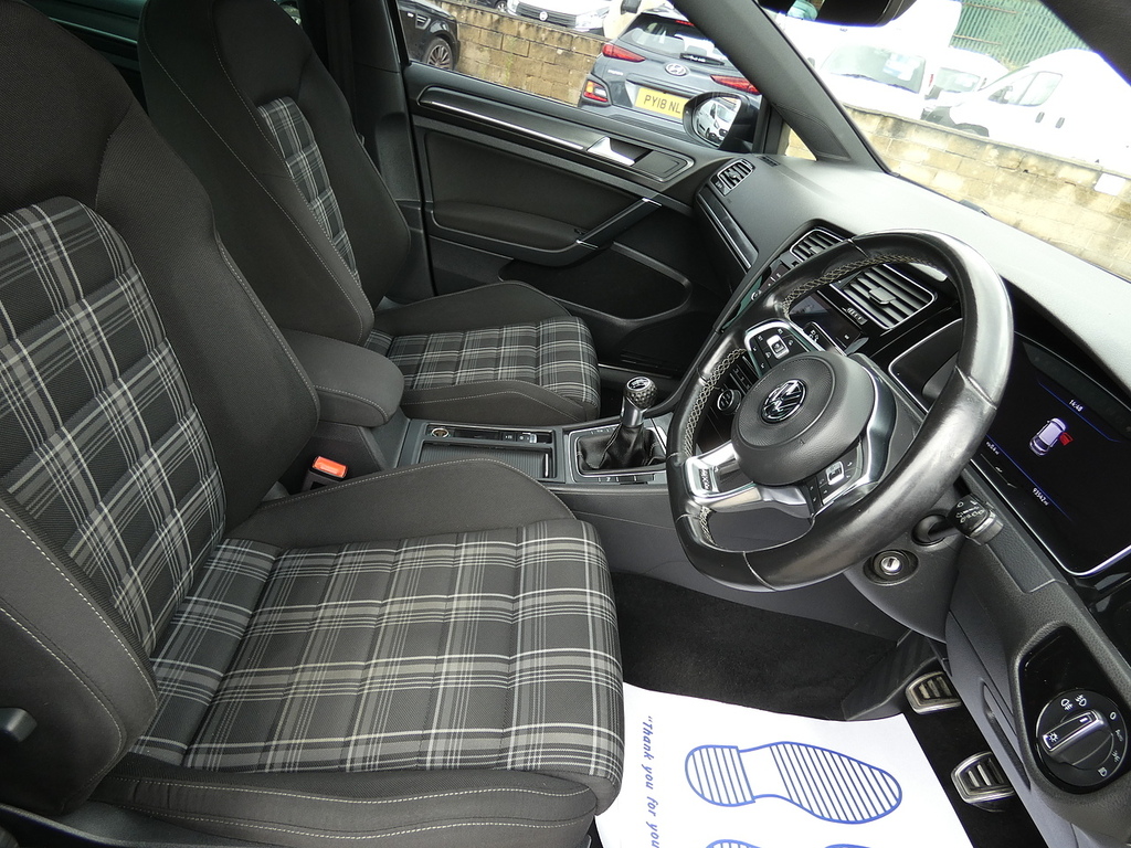 Volkswagen Golf 2.0Tdi Bluemotion Tech Gtd Full History Rea YY67VKV Blue