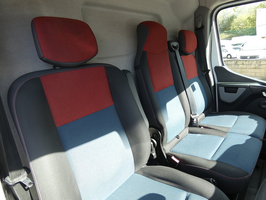 Renault Master 2.3 Ml35 Business Energy Dci Cc 145 Bhp.tippera White #14
