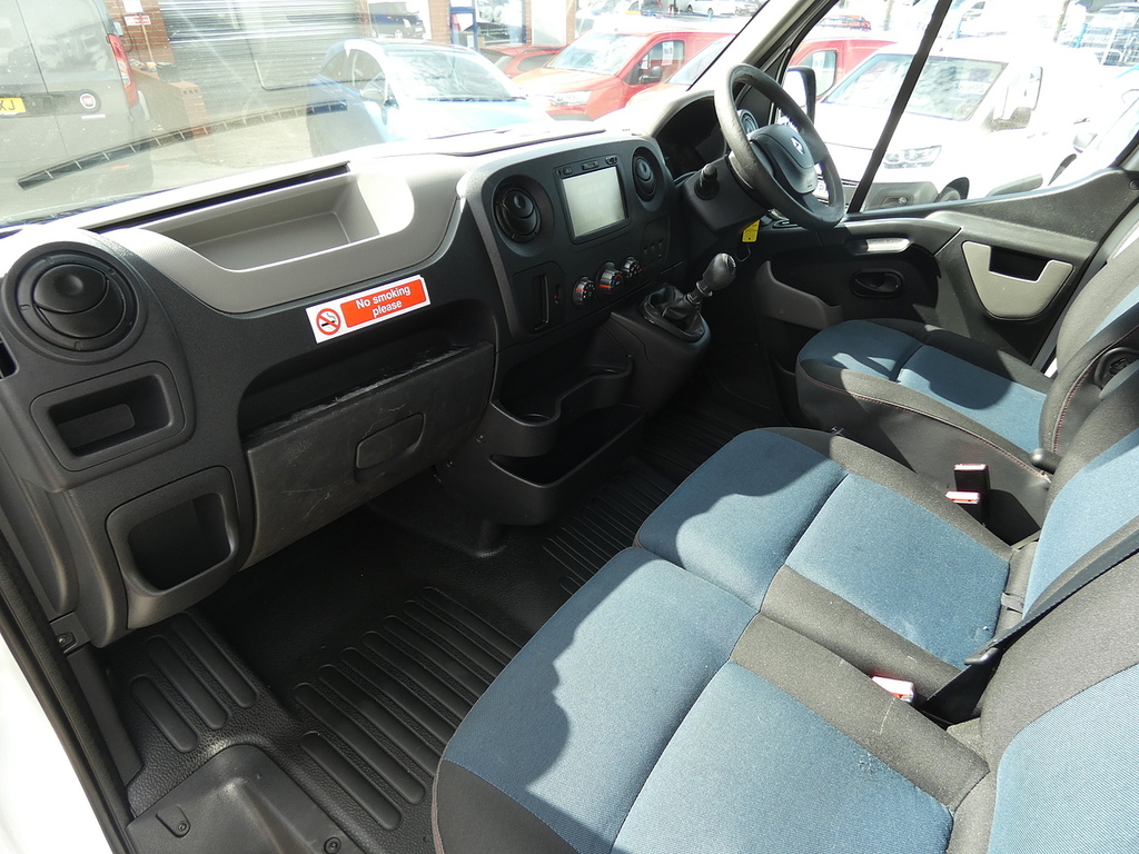 Renault Master 2.3 Ml35 Business Energy Dci Cc 145 Bhp.tippera White #20