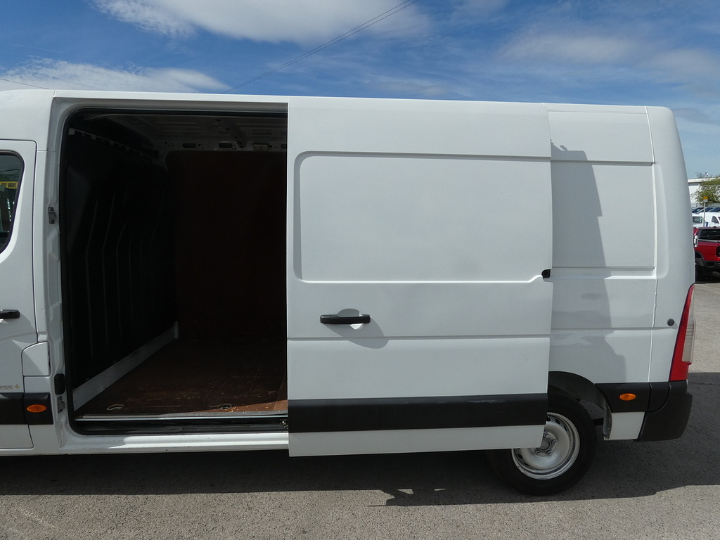Renault Master 2.3 Ml35 Business Energy Dci Cc 145 Bhp.tippera White #7