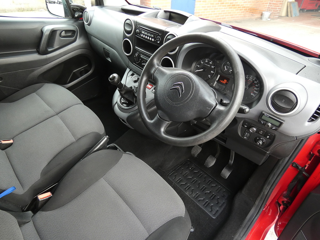 Citroen Berlingo Mpv White #15