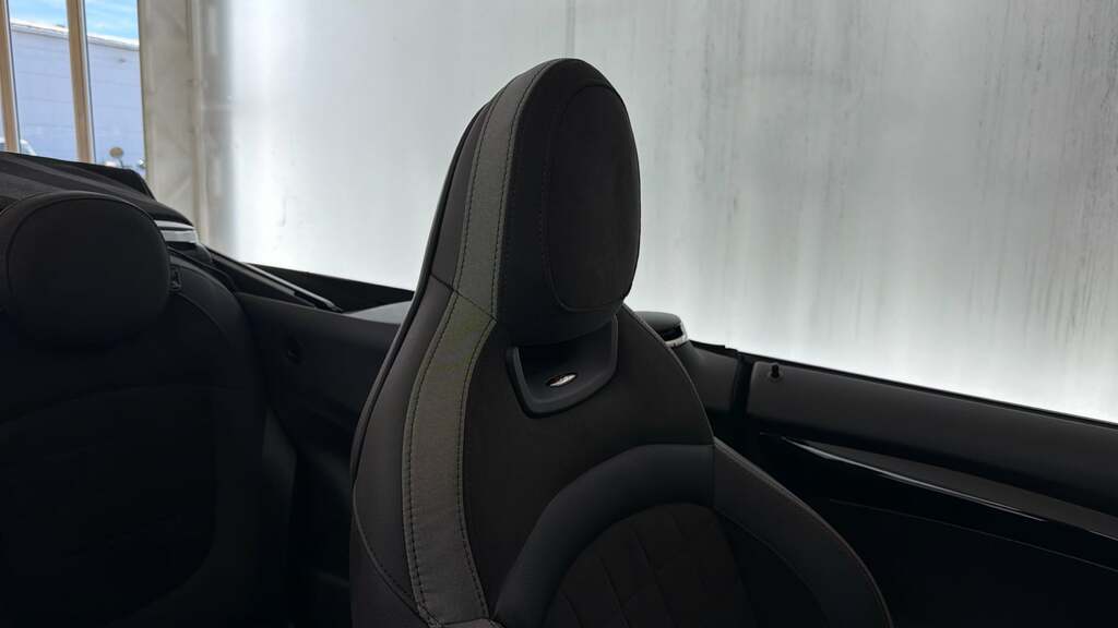 Mini Convertible Cooper S Exclusive Black #35