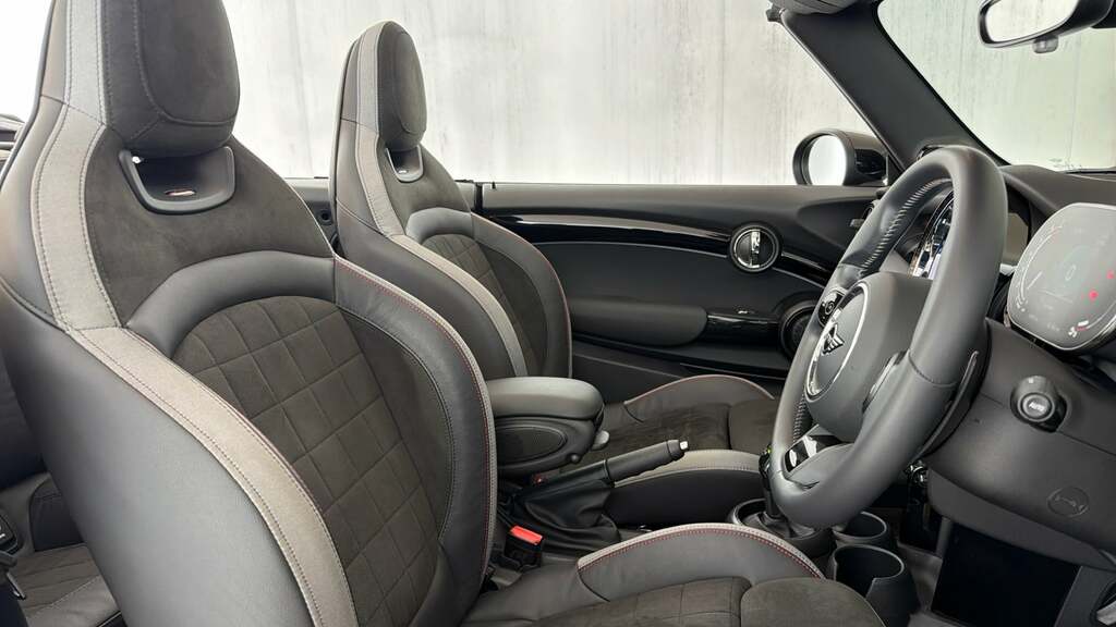 Mini Convertible Cooper S Exclusive Black #11
