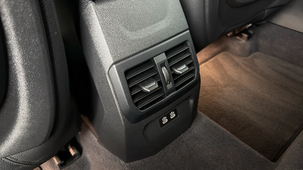 BMW 2 Series 216D Se Black #33