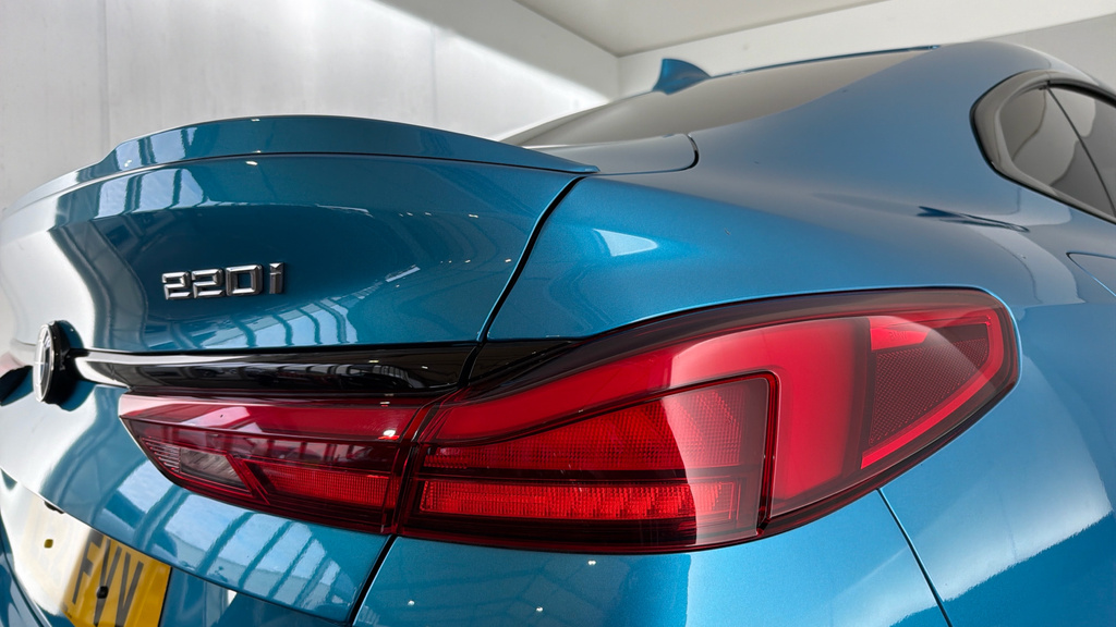 BMW 2 Series 216D Se Black #22