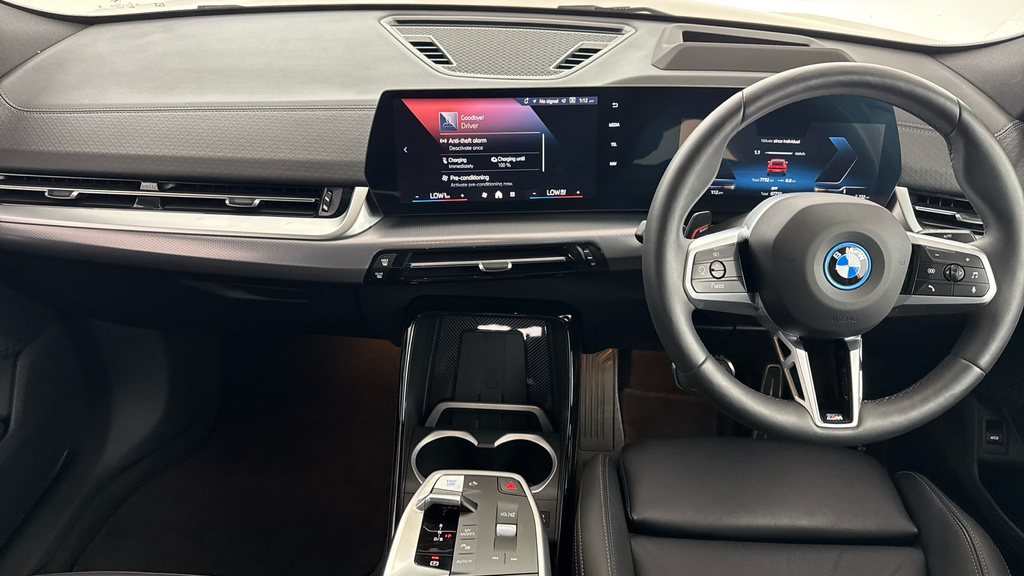 BMW iX2 20 66.5Kwh M Sport Suv Edrive 1 Red #4
