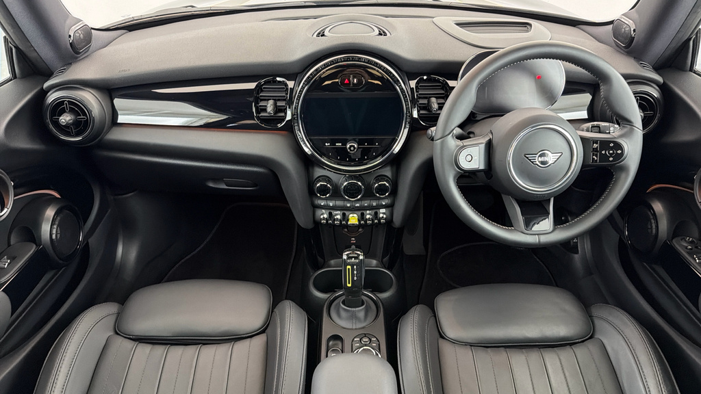 Mini Hatch Cooper Se 32.6Kwh Level 3 Hatchback A RV72UDZ Black #4
