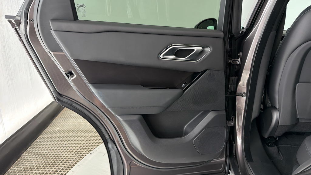 Land Rover Range Rover Velar Dynamic Se Black #29