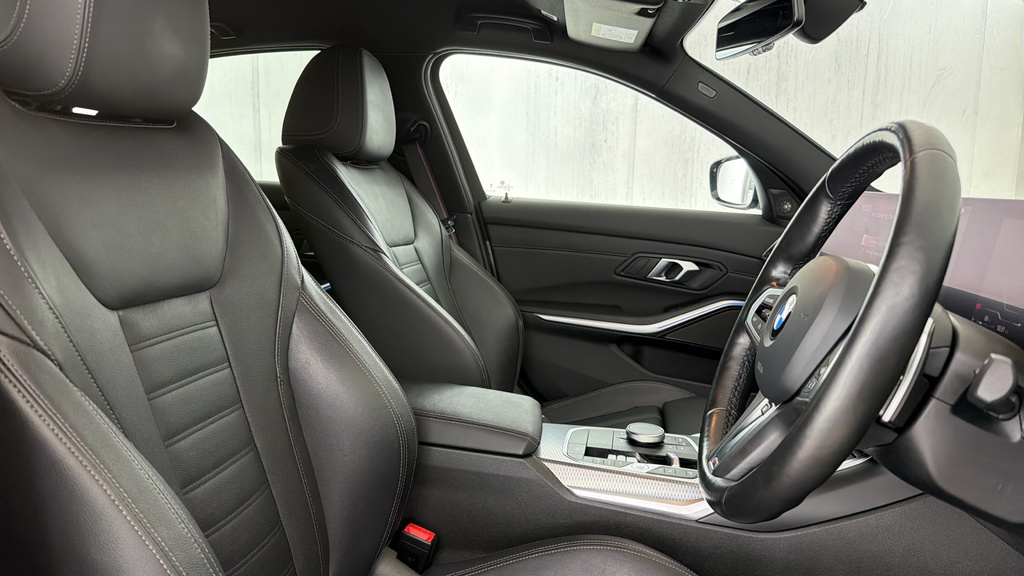 BMW 3 Series M Sport Blue #11