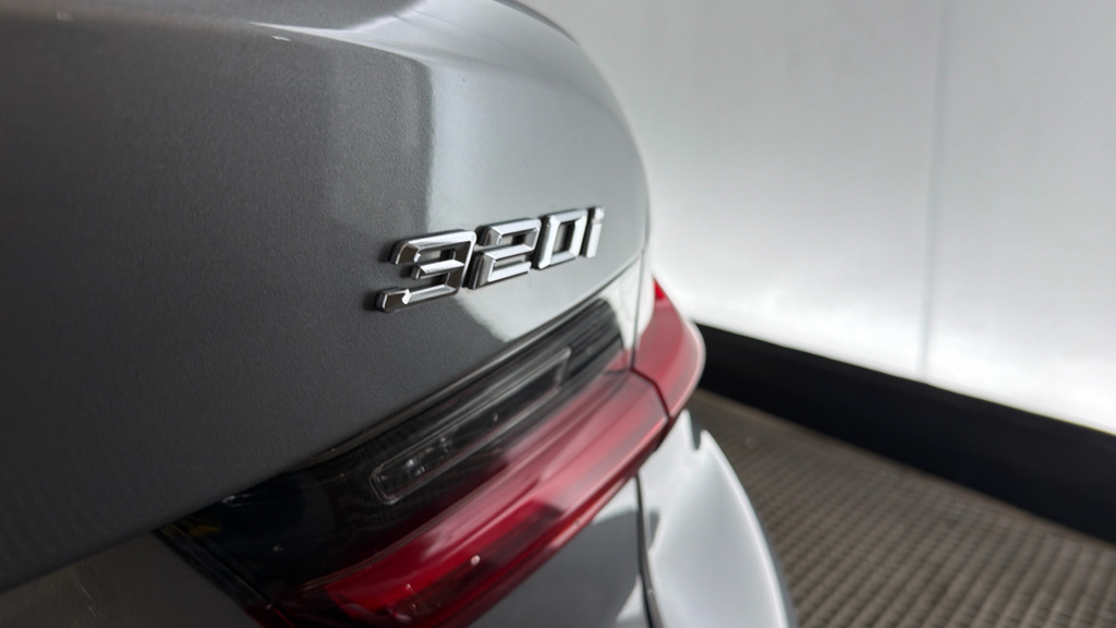 BMW 3 Series M Sport Blue #28