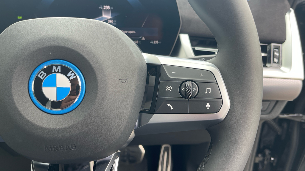 BMW iX2 150Kw Edrive20 M Sport 65Kwh Techpro Black #18