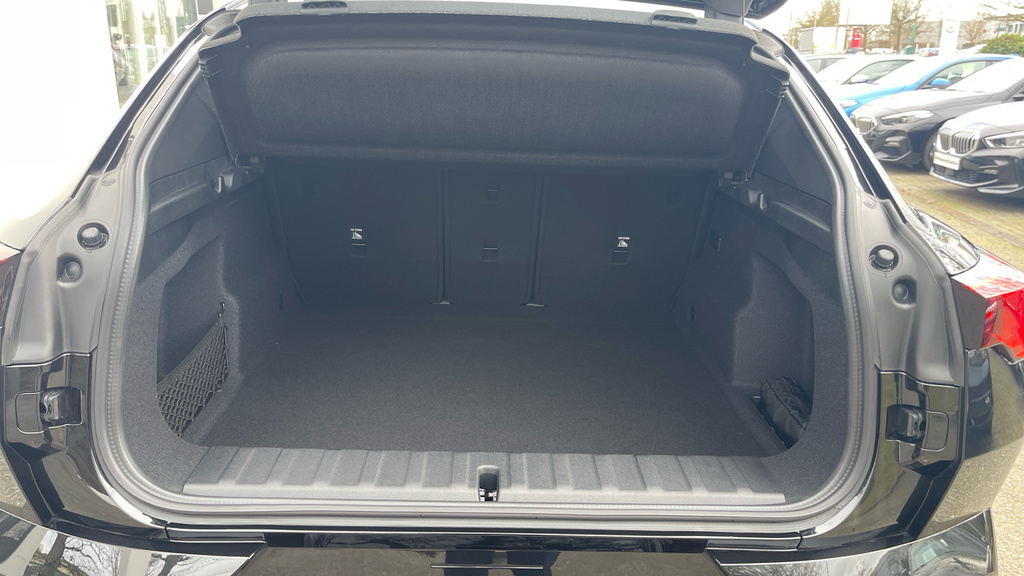BMW iX2 150Kw Edrive20 M Sport 65Kwh Techpro Black #13