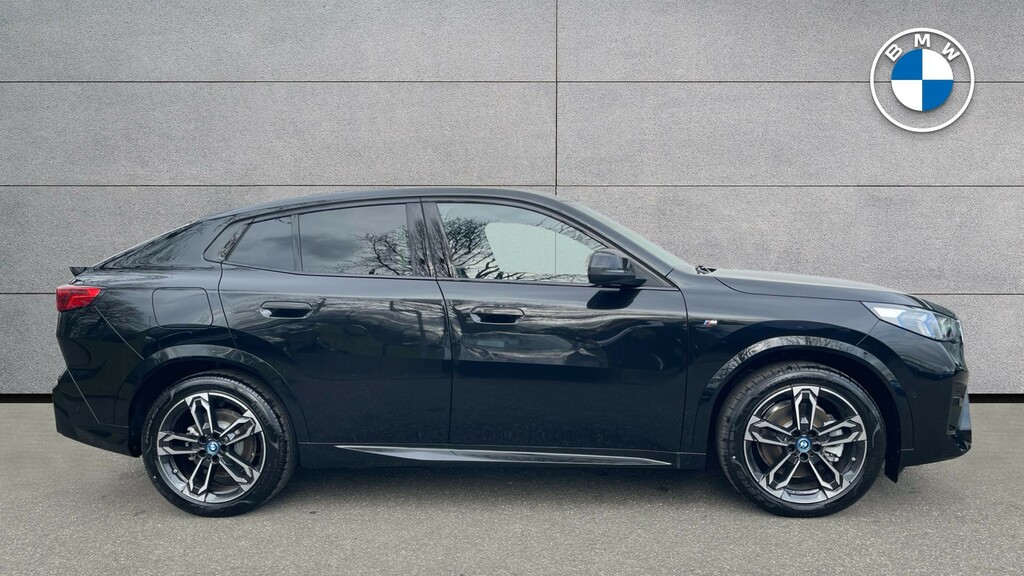 BMW iX2 30 66.5Kwh M Sport Xdrive 11Kw Charger Black #3