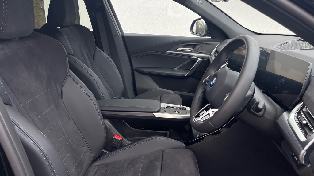 BMW iX2 150Kw Edrive20 M Sport 65Kwh Techpro Black #11