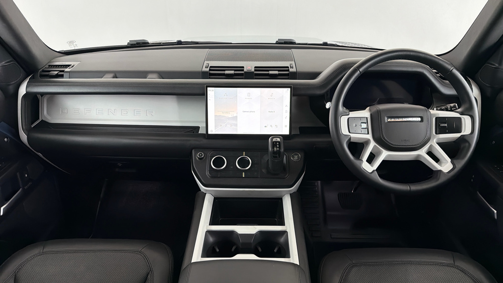 Land Rover Defender V8 Black #9
