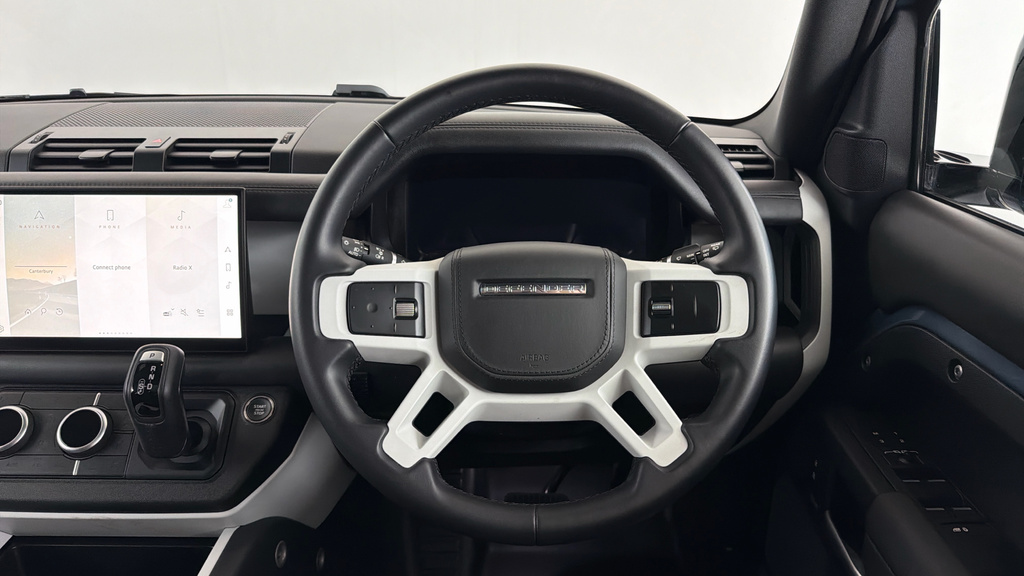 Land Rover Defender V8 Black #15