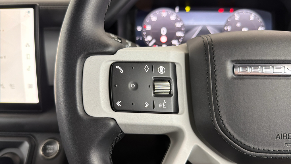Land Rover Defender V8 Black #45