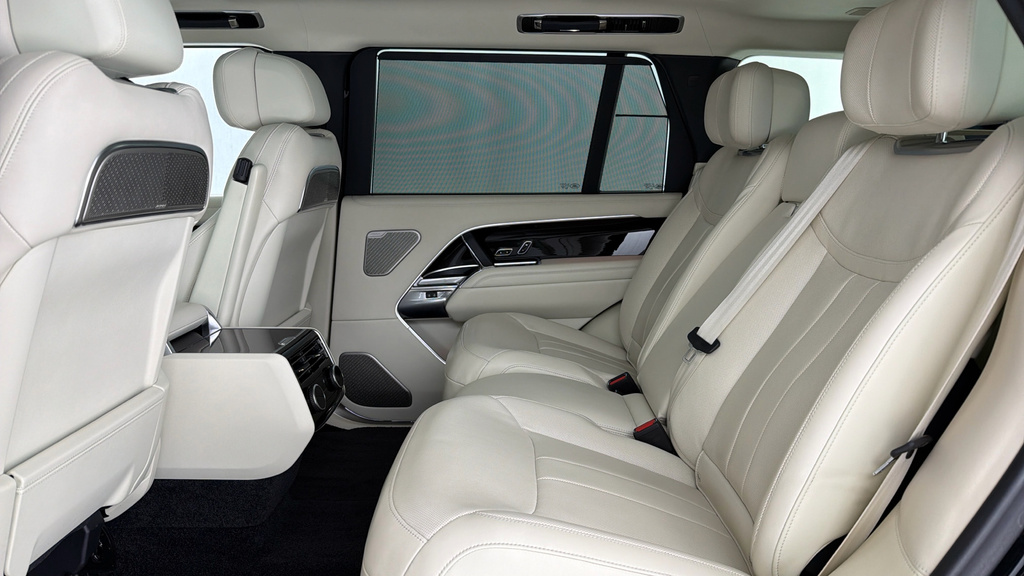 Land Rover Range Rover 4.4 P530 V8 Suv 4Wd Black #4