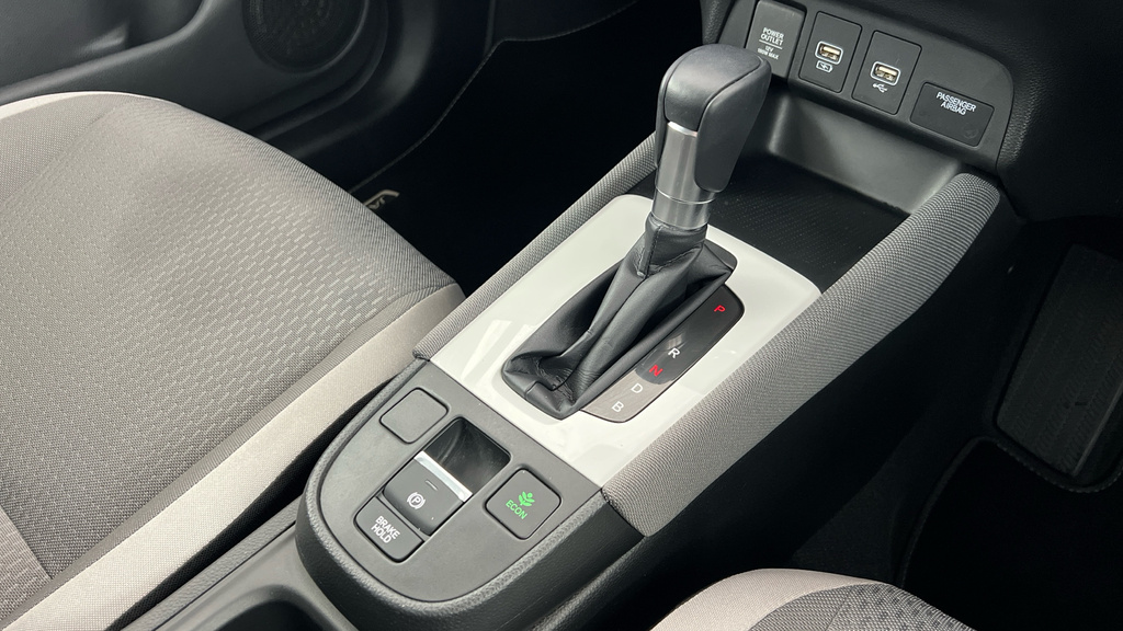 Honda Jazz I-mmd Se Black #37