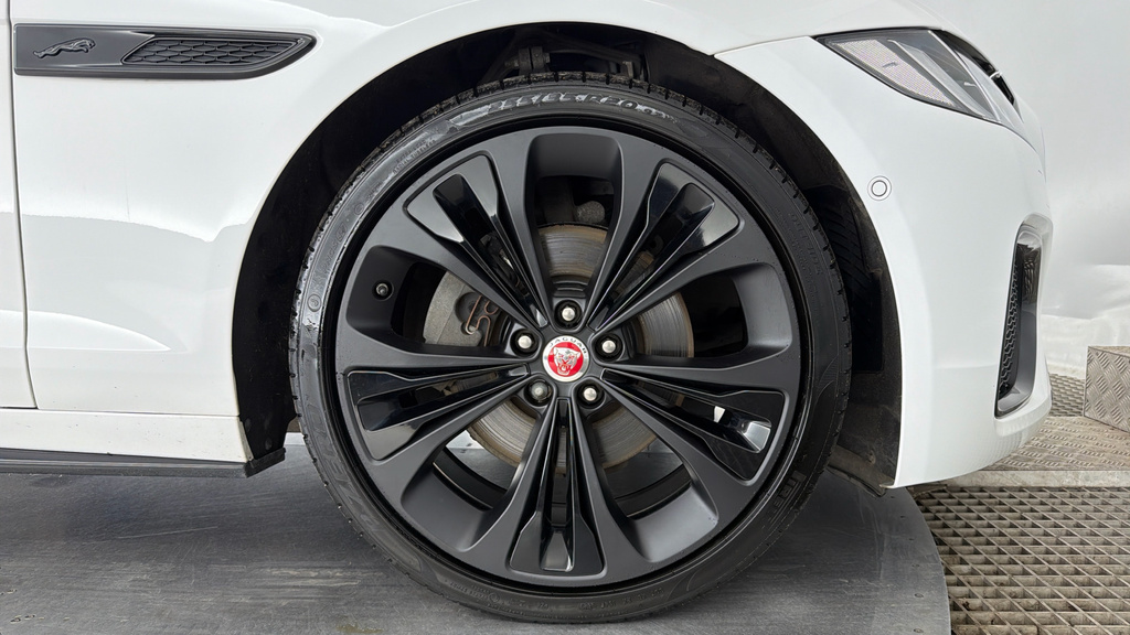Jaguar XF 2.0 P250 R-dynamic Se Blue #8