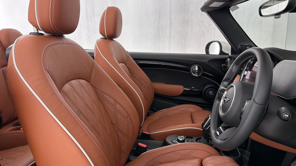 Mini Convertible 1.5 Cooper Sport Premium 2023 White #11