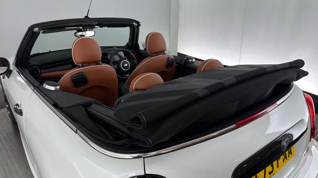 Mini Convertible 1.5 Cooper Sport Premium 2023 White #21