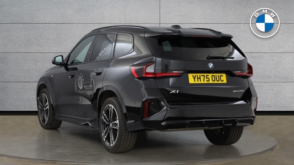 BMW X1 1.5 20I Mht M Sport Suv Hybrid Dct Sdri Black #2