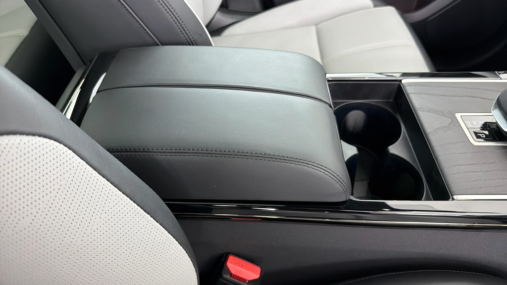 Land Rover Range Rover Velar D200 Dynamic Se White #25