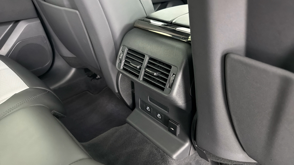 Land Rover Range Rover Velar D200 Dynamic Se White #18