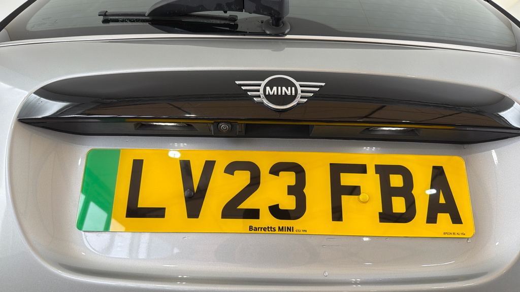 Mini Hatch F56 Mini 3-Door Hatch Cooper Exclusive Lci II White #33