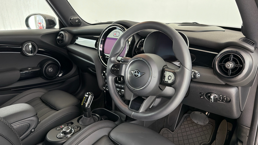 Mini Hatch Cooper Se 32.6Kwh Level 3 Hatchback A Black #6