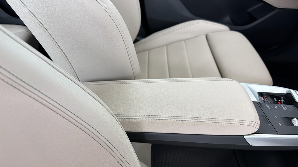 BMW 2 Series 218D M Sport Black #32
