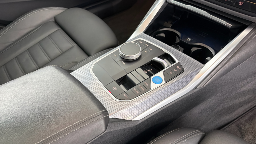 BMW i4 35 70.2Kwh Sport Edrive Green #10