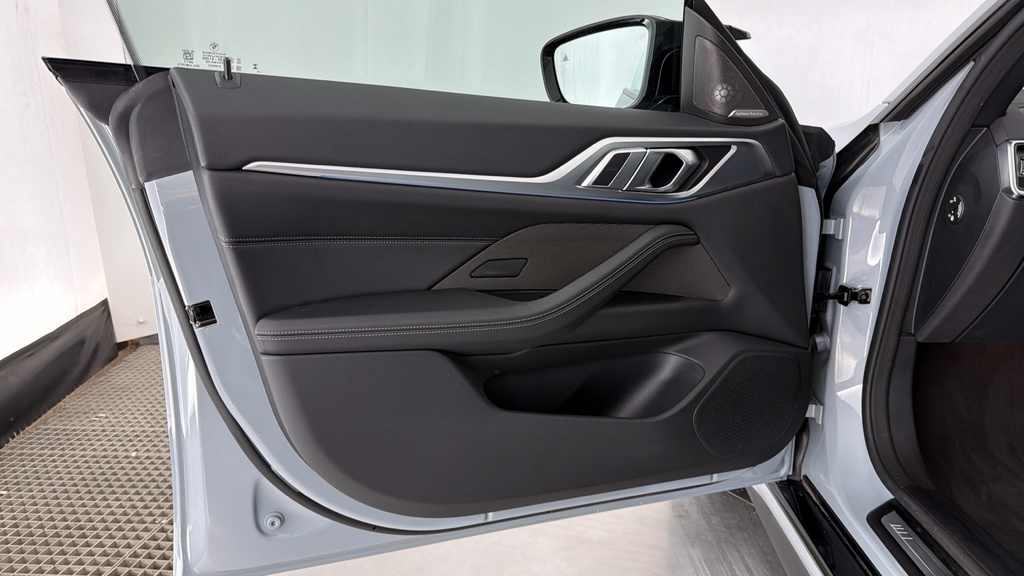 BMW i4 35 70.2Kwh Sport Edrive Green #24