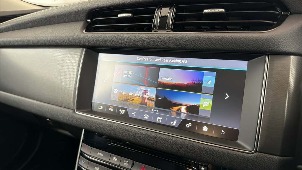 Jaguar XF 2.0 Portfolio 177 Bhp White #41
