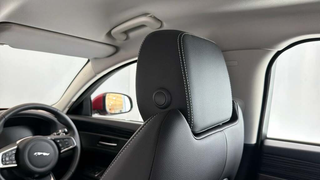 Jaguar XF 2.0 Portfolio 177 Bhp White #36